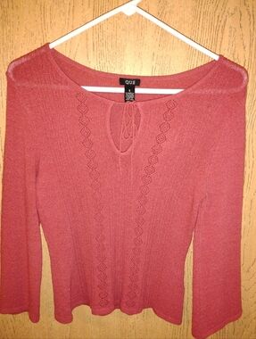 Q.U.E. Rose Pointelle Knit Top Small Bell Sleeve Keyhole Tie Y2K Boho